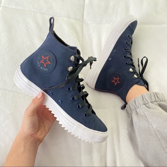 Converse Shoes - 🖤HOST PICK🖤 NEW Converse Chuck Taylor Hiker Hi NWT